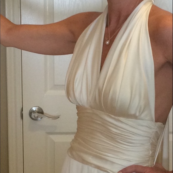 Designer Romona Keveza Silk Ivory Wedding Dress - Picture 3 of 8